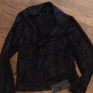 Woman’s new black shirt s/s zip up coat